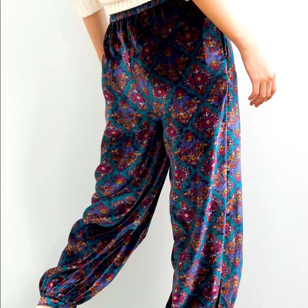 NWOT Percie Velvet Harem Trousers